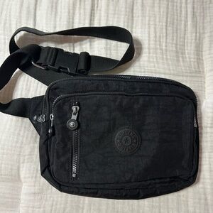 Kipling Tarry Waist Pack Bag in Black